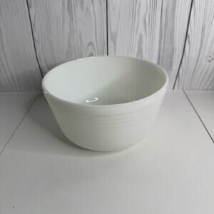 Vintage Pyrex White Milk Glass Mixer Mixing Bowl Ribbed 8.5” Diameter #10 USA